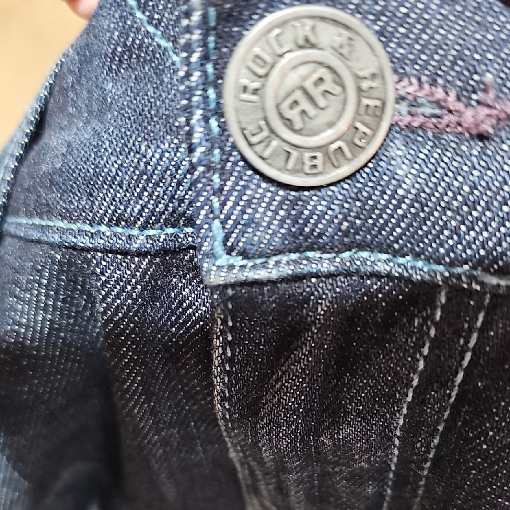 Rock & Republic Women's Skinny Jeans - Picture 6 of 7